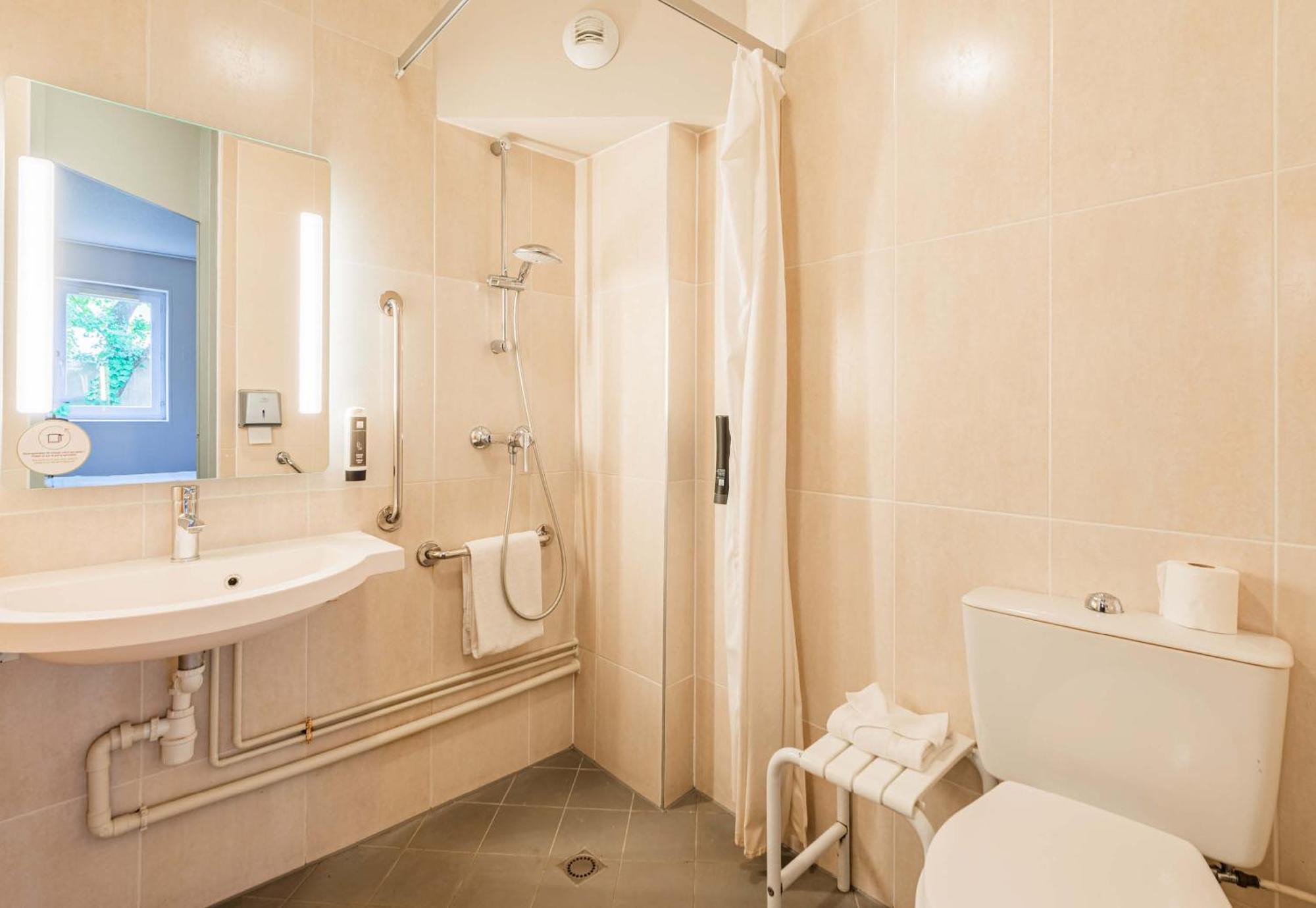 B&B Hotel Colmar Vignobles Ouest Wintzenheim Eksteriør bilde