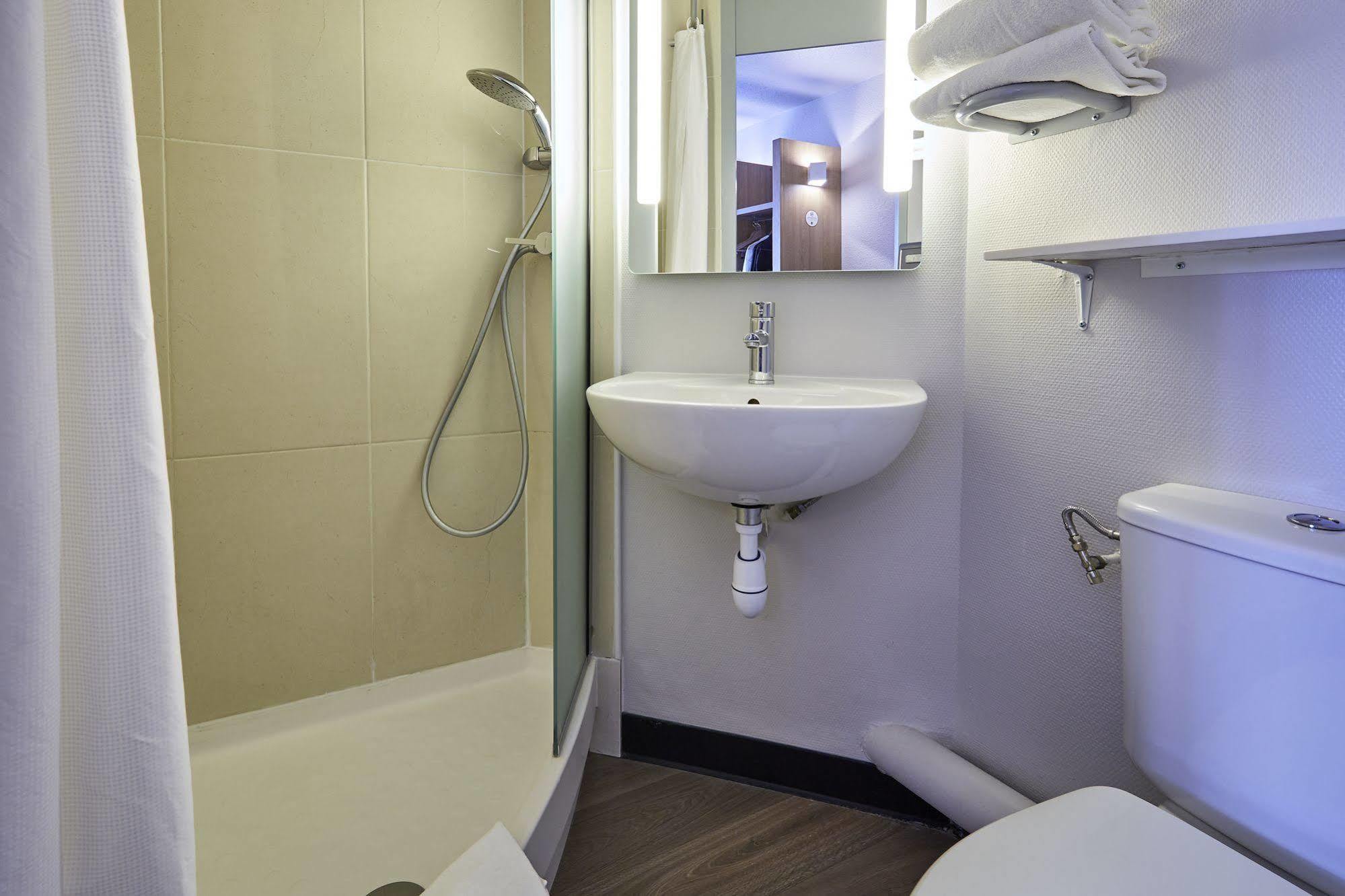 B&B Hotel Colmar Vignobles Ouest Wintzenheim Eksteriør bilde