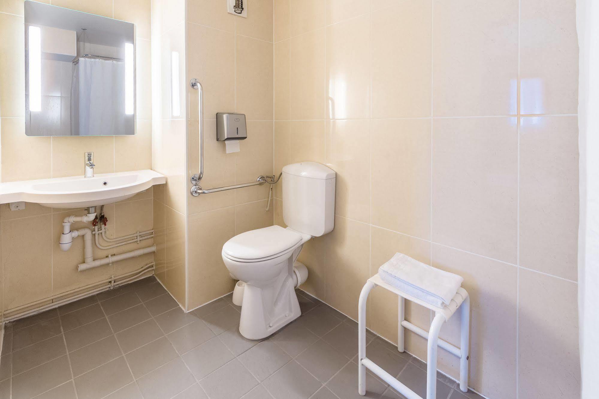 B&B Hotel Colmar Vignobles Ouest Wintzenheim Eksteriør bilde